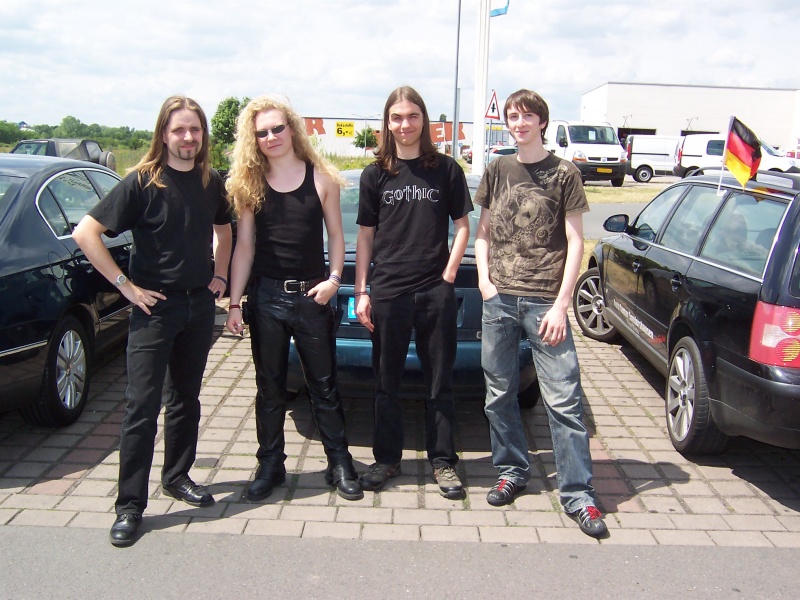 Datei:Metallica in jungen jahren.JPG