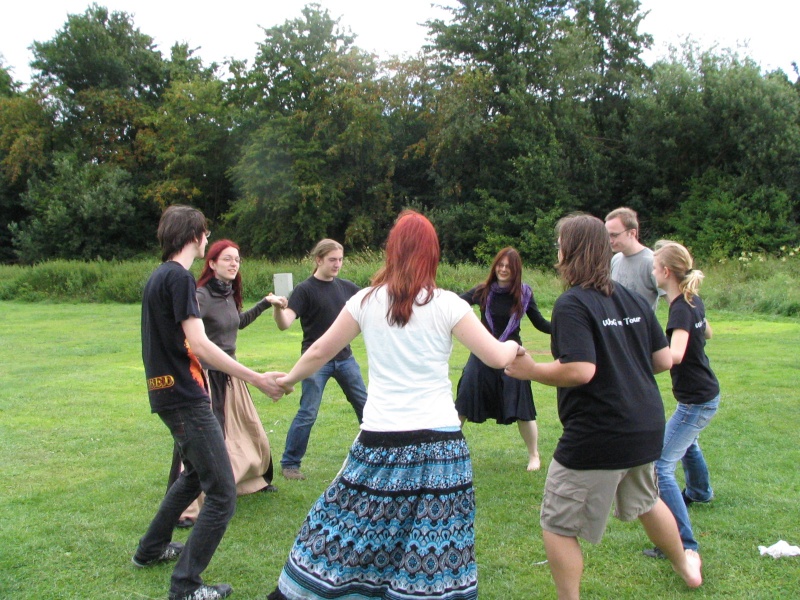 Datei:Kreis des tanzes.jpg